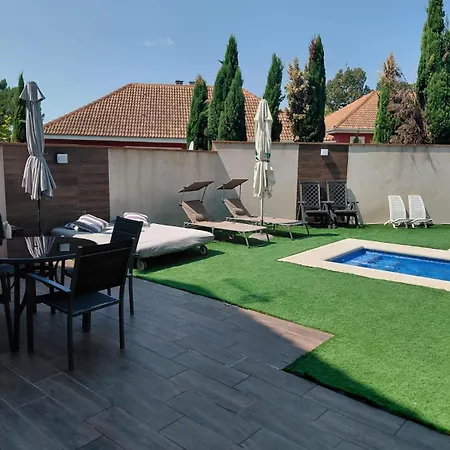 Acogedor Con Jardin Ideal Desconectar *