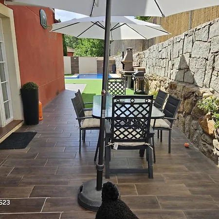 Acogedor Con Jardin Ideal Desconectar