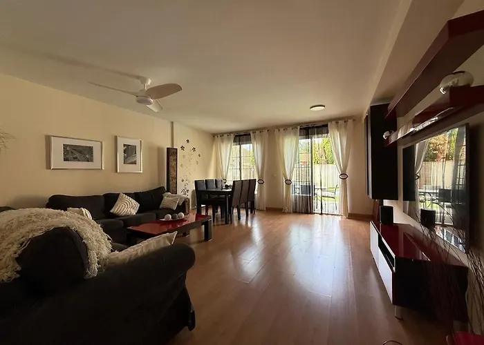 Acogedor Con Jardin Ideal Desconectar